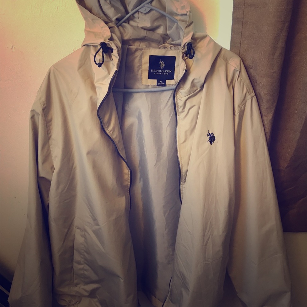 Tan with blue trim windbreaker